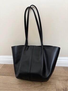 Portland Leather Black Double-Handle Leather Tote